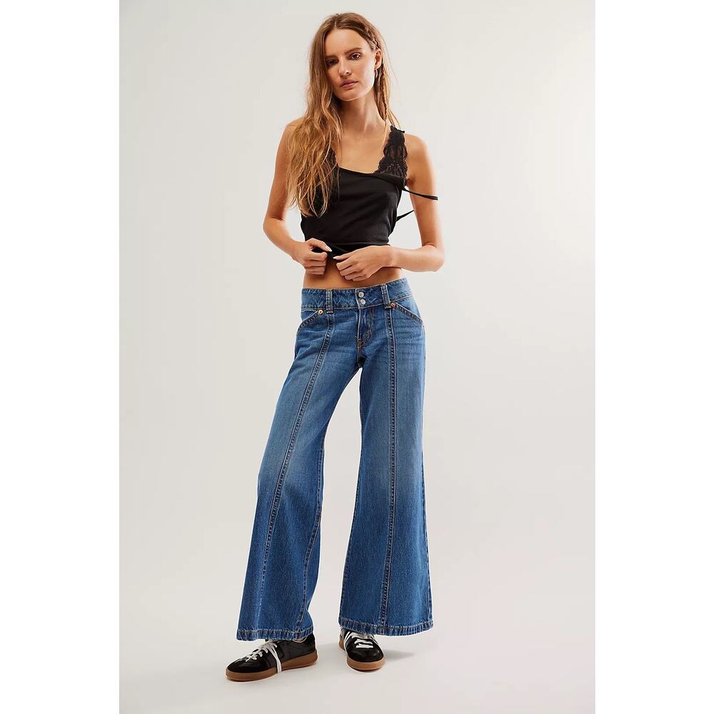 Levi's Noughties Big Bell Jeans 26